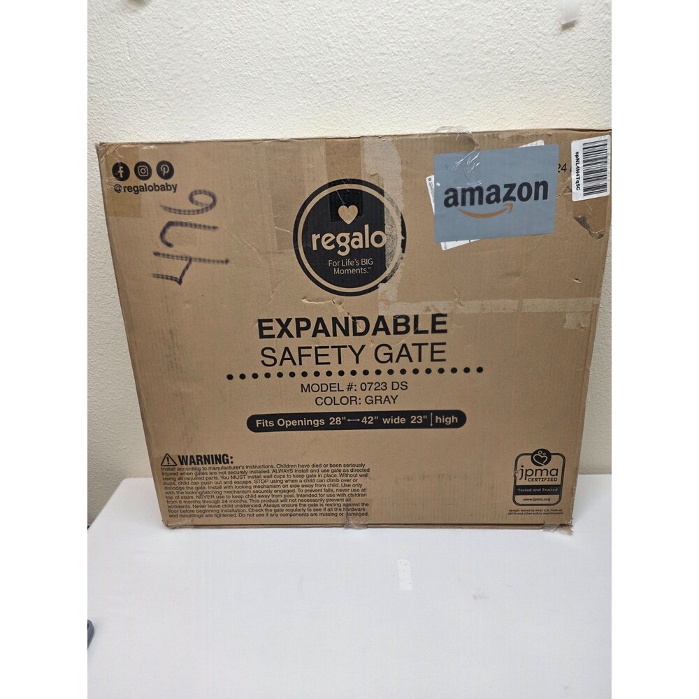 Regalo Easy Fit Plastic Adjustable Extra Wide Baby & Pet Gate 23"H x 26-42"W